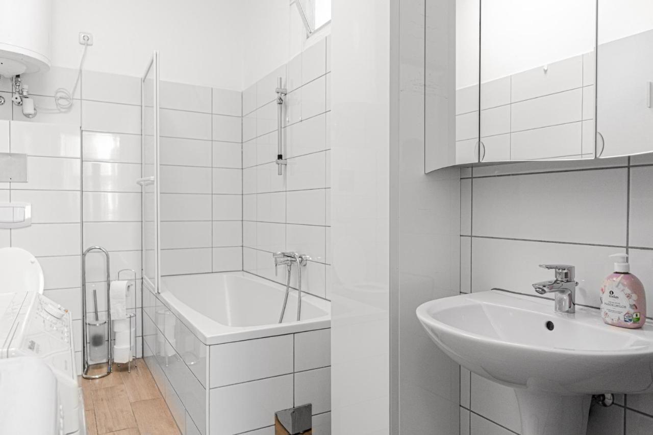 Delightful 2Br Shared Apartment - Ideal For Longstays Βιέννη Εξωτερικό φωτογραφία
