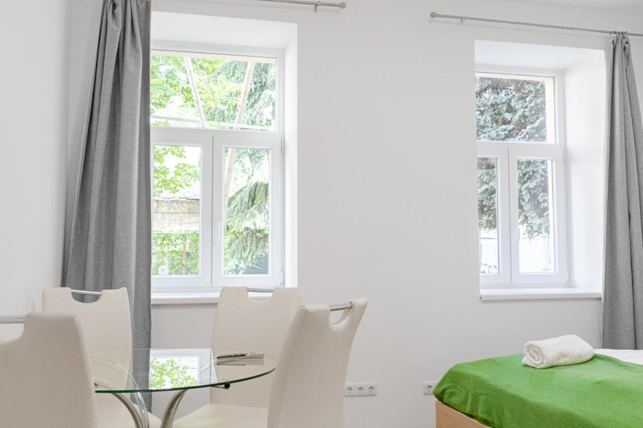 Delightful 2Br Shared Apartment - Ideal For Longstays Βιέννη Εξωτερικό φωτογραφία